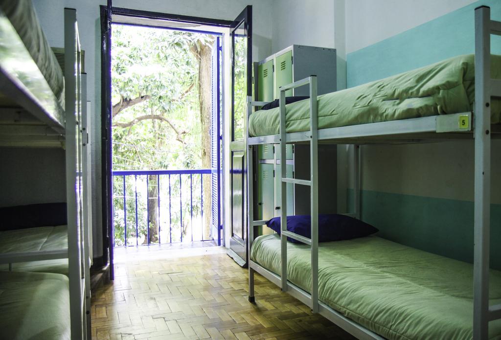 Vila Carioca Hostel *